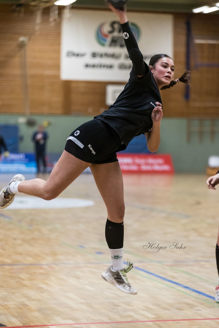 Bild 213 - wBJ SV Henstedt Ulzburg - TuRa Meldorf : Ergebnis: 22:38